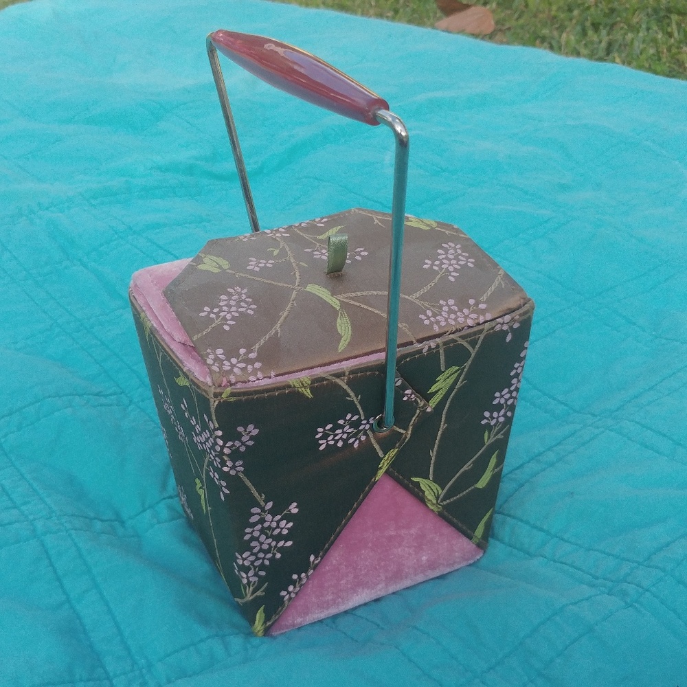 Yans NY Chinese take out purse tan/pink
